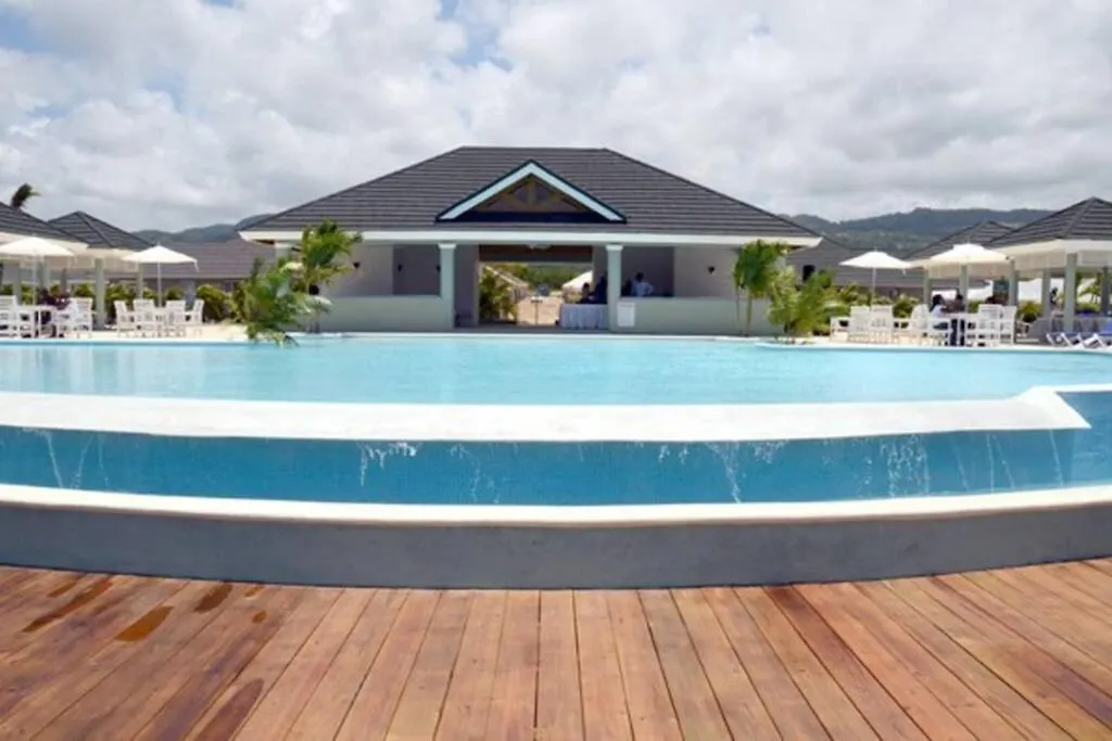 Breadfruit Villa - Your Piece Of Paradise! Richmond